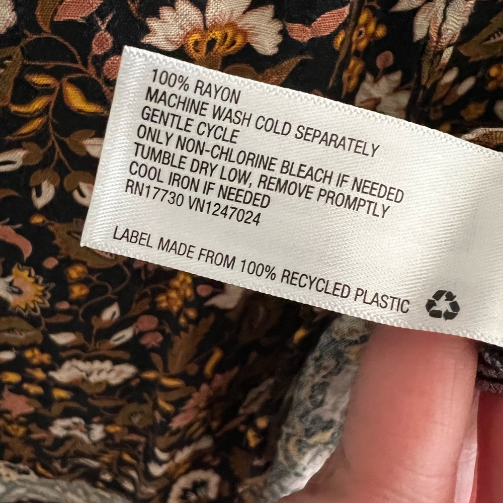 Knox Rose floral top - Picture 5 of 6